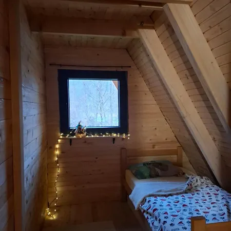 Red Brick * Borkovici