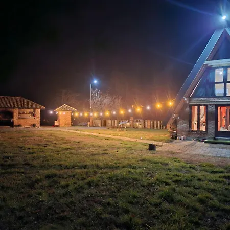 Holiday home Red Brick Borkovici