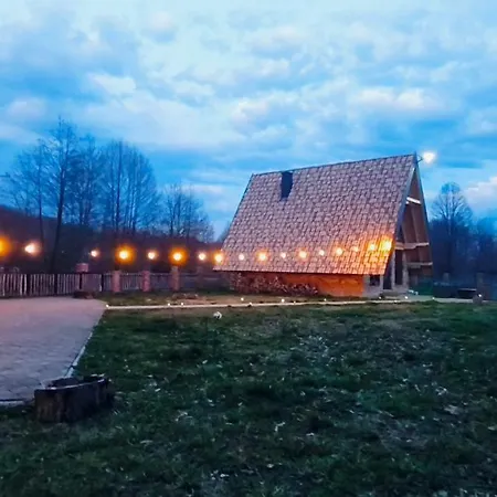 펜션 Red Brick & Quad Tours Near Kozara *