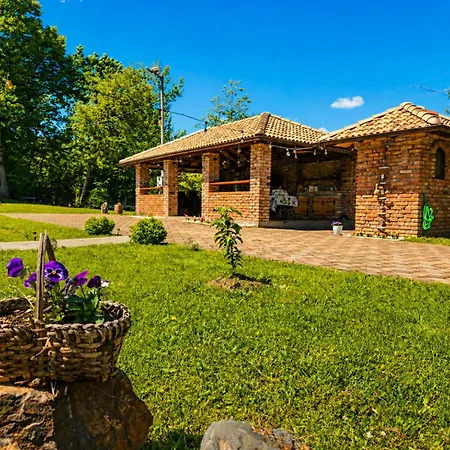 度假居 Red Brick & Quad Tours Near Kozara *
