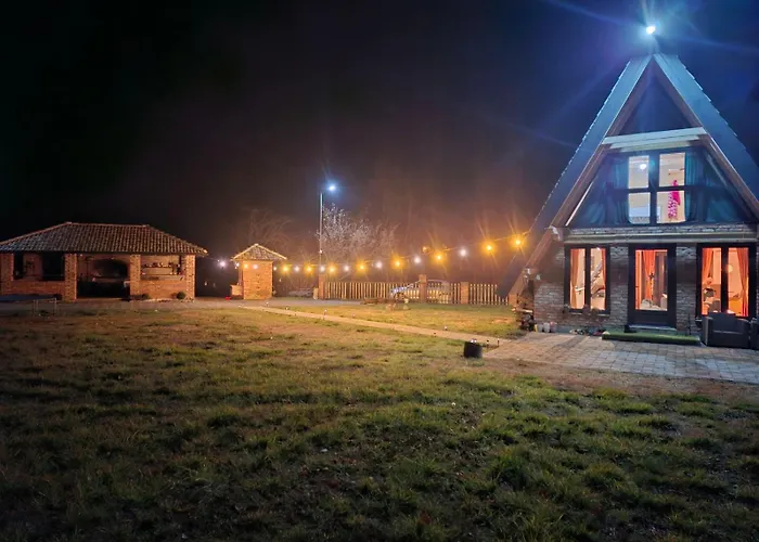 度假居 Red Brick Borkovici