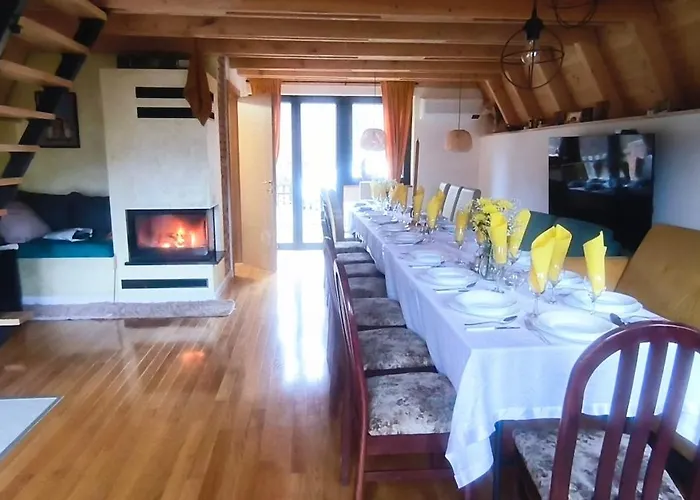 度假居 Red Brick Borkovici